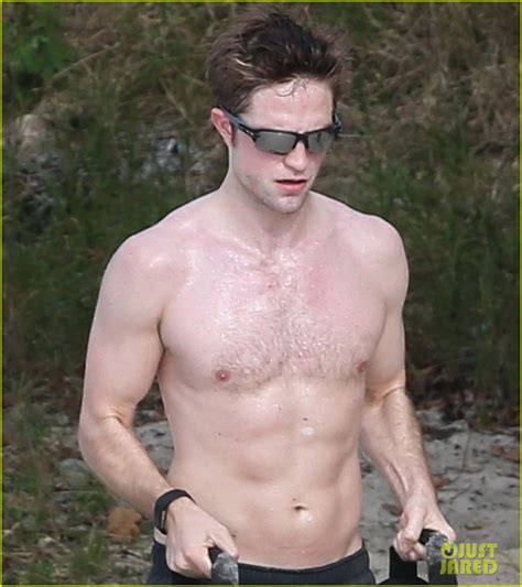 ROBERT PATTINSON Nude